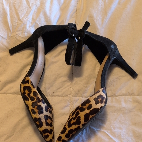Kelly & Katie Leopard Print Heels with Ankle Strap - Picture 4 of 4